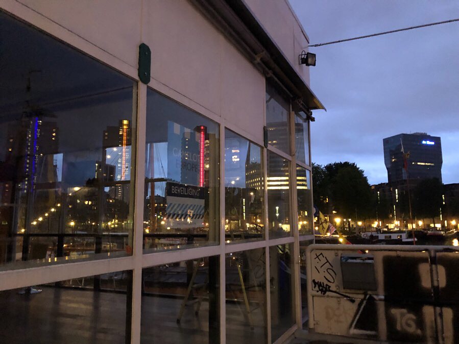 FAC31FBC-EAF7-446B-BB22-600A8EA734ED